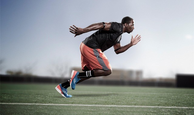 华体会app：齐沃内部会议提议，亟需引进右翼卫，并力促佩里西奇回归球队