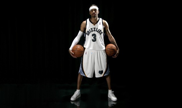 华体会|恩比德公开驳斥乔治轮休言论，强调其缺乏事实依据