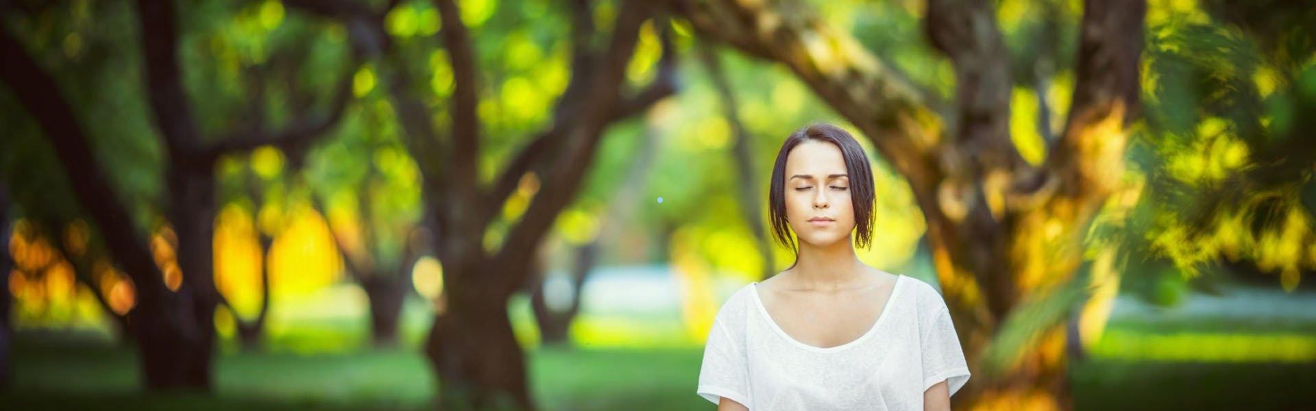 【华体会体育】乌布雷半场狂飙对飚杜兰特，首节11分点燃全场助队领先