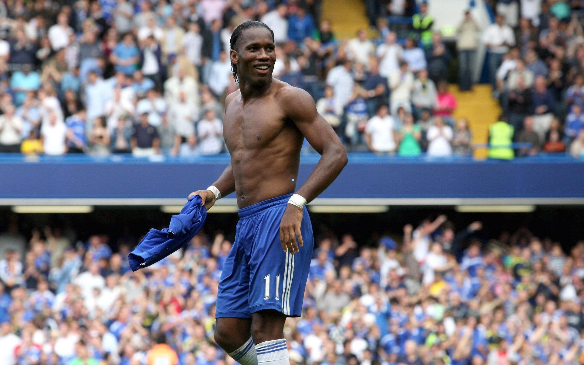 半场激战火花四溅 拜尔闪击乌尊点射 多特与法兰克福1-1暂平