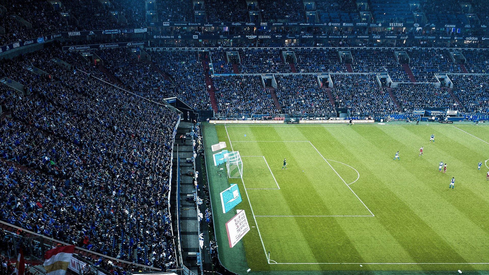 德乙与法甲争夺战升温，哲科成沙尔克和巴黎FC竞逐焦点，迪马济奥证实谈判进行中